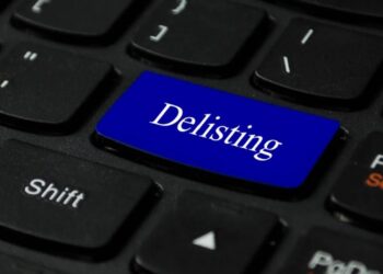 mass-crypto-exodus-why-major-exchanges-delistin