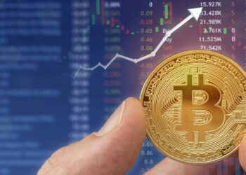 btc-price-around-42500