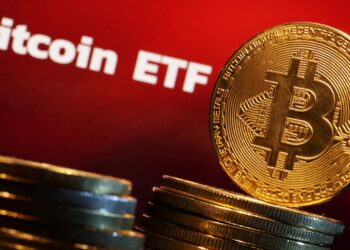bitcoin-news-btc-etf-weekly-outflows-reach-900m-amid-crypto-market-crash-what-next