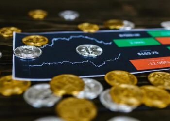 leading-analyst-identifies-10-altcoins-to-buy-during-this-market-dip