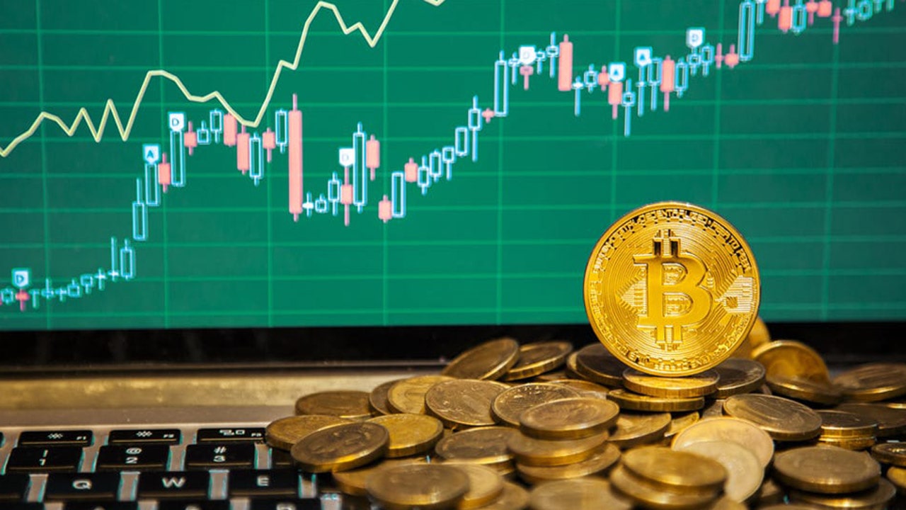 crypto-market-200t-growth-yat-siu-predictio