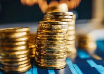 crypto-altcoins-slow-bleed-january-2025-analysts