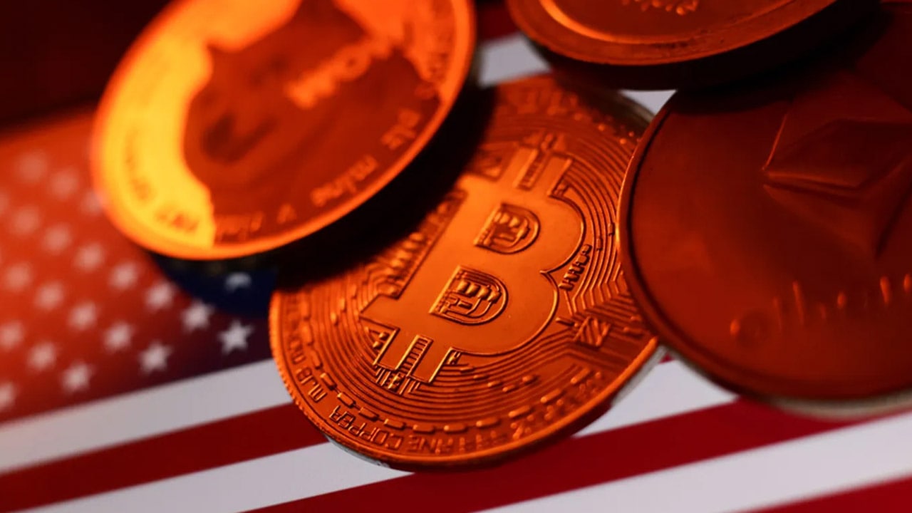 altcoins-crash-led-by-eths-5-drop-btc-slips-to-5-day-low-weekend-watch