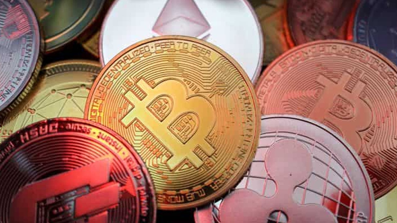 crypto-market-crash-despite-bullish-sec-news-what-to-expect-next-