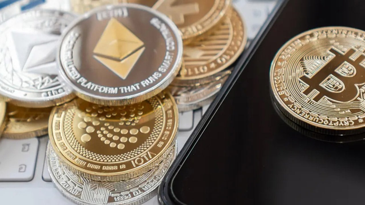 total-crypto-market-cap-hits-new-all-time-high-as-ethereum-flips-mastercard