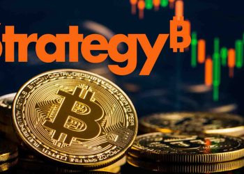 bitcoin-under-threat-mstrs-repeating-pattern-echoes-pre-2022-meltdown