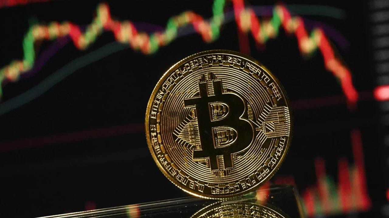 fomc-minutes-signal-fed-largely-divided-over-rate-cuts-bitcoin-falls-
